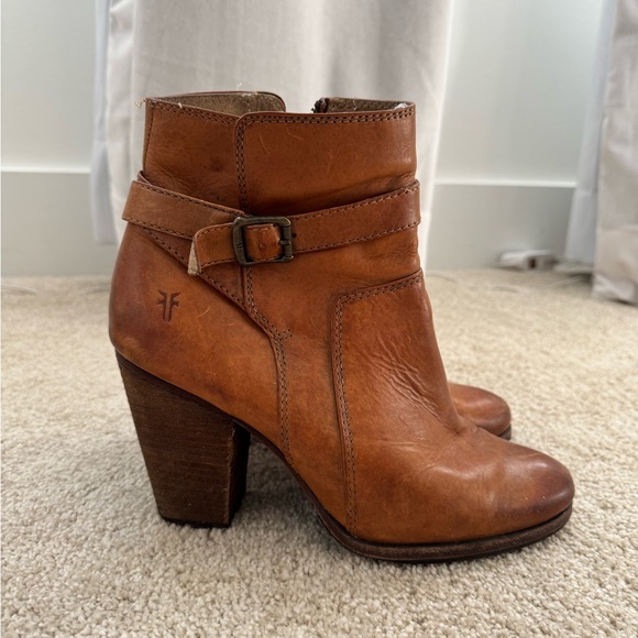 Frye Patty Riding Booties 🤎 - Picture 2 of 11